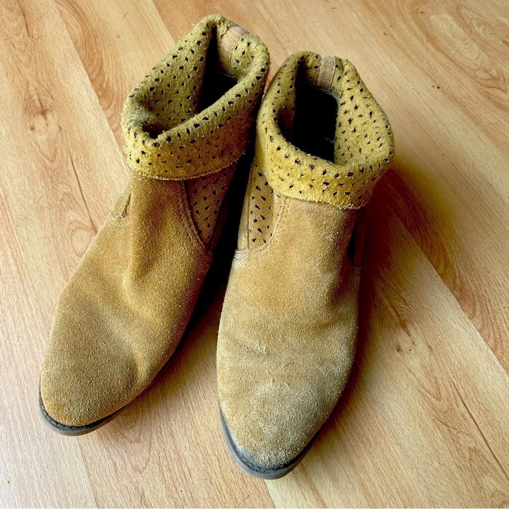 AEO Suede Boots